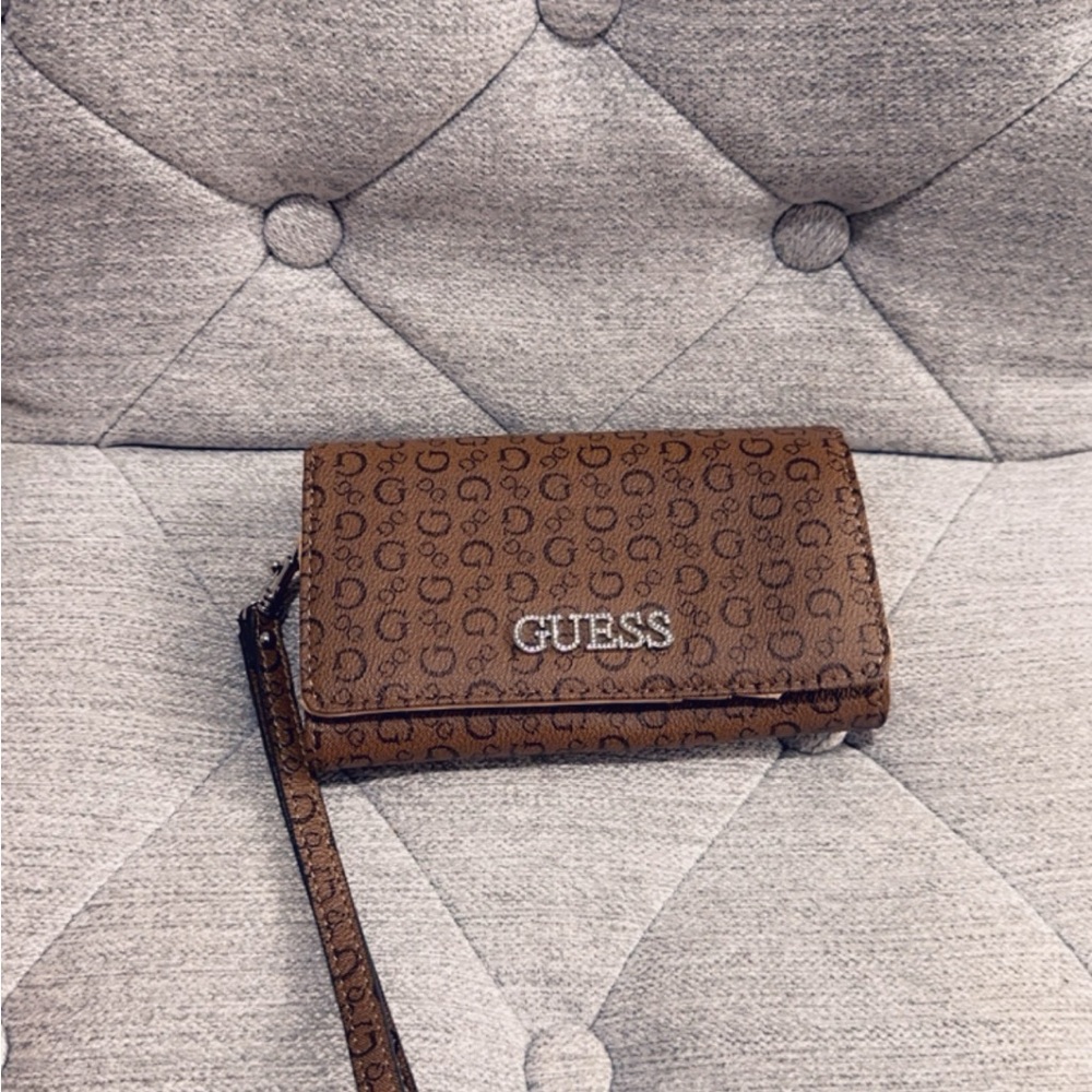 Guess Wallet!
